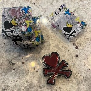 Sephora x tokidoki collectible burgundy eye shadow